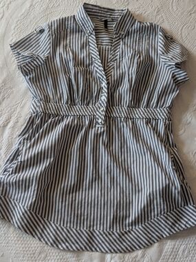 Woolworths Vintage Striped Short-Sleeve V-Neck Blouse with Braided Waist